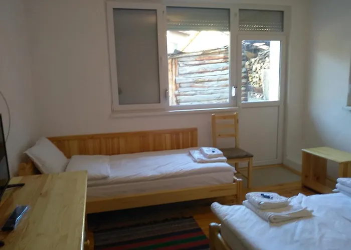 за гости върбани